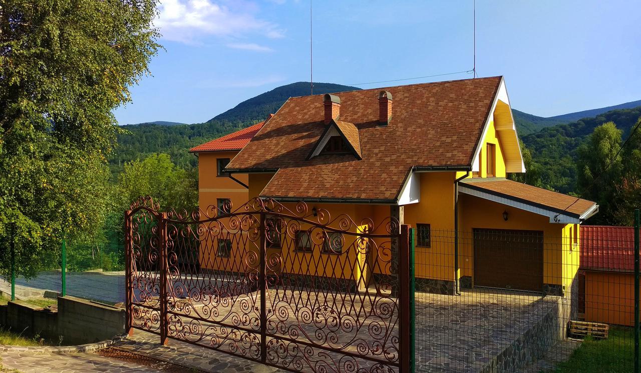 Пори Року Guest House Синяк Екстериор снимка