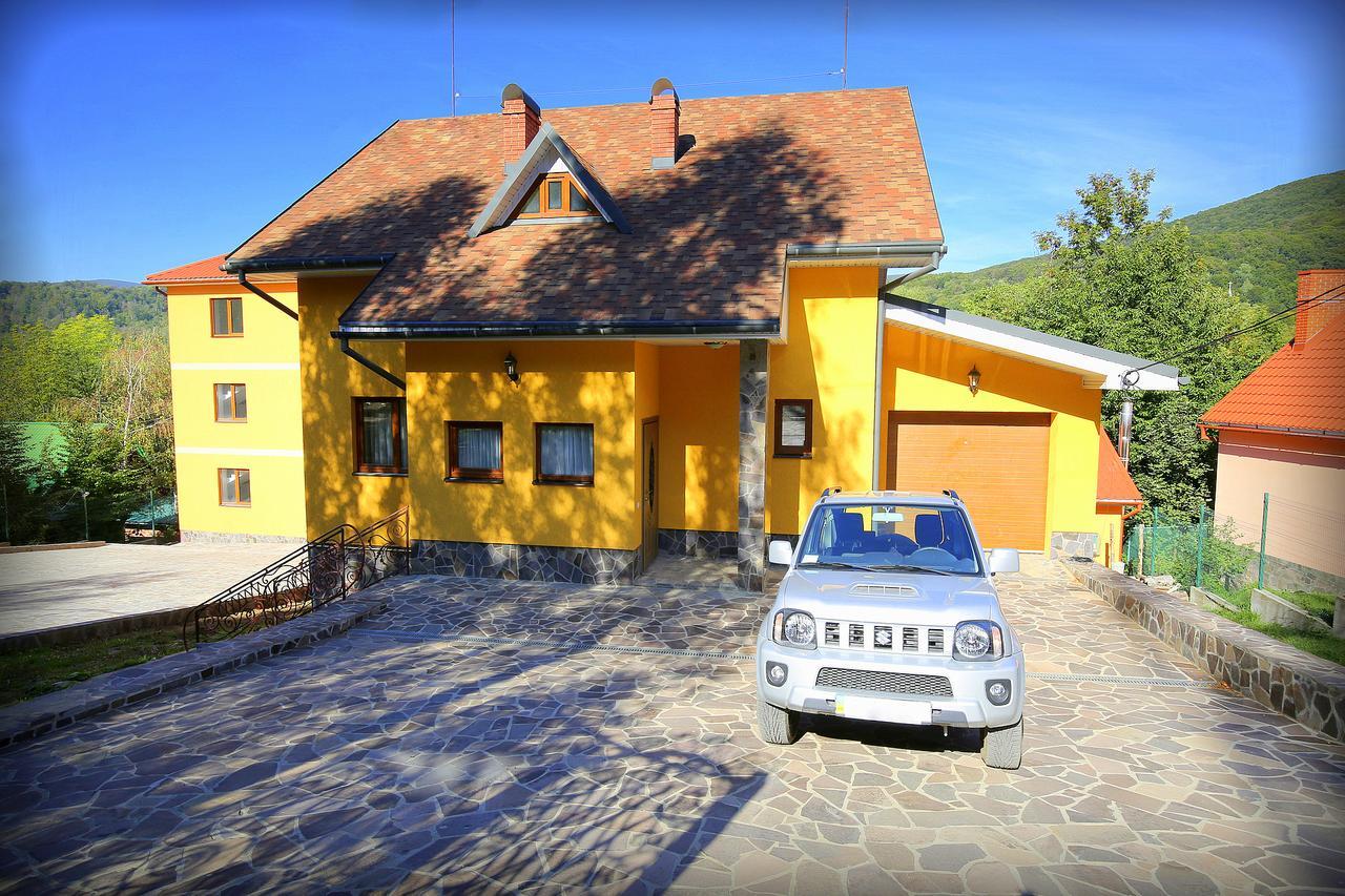 Пори Року Guest House Синяк Екстериор снимка